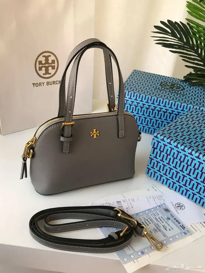 شنط ماركات الهبه جمله وقطاعي وبسعر مناسب 9