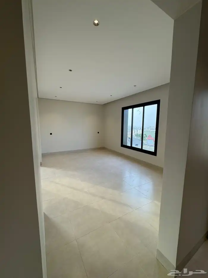 للبيع شقق تصمبم فندقي بابها بحي الروضه بسعر 490 الف 6