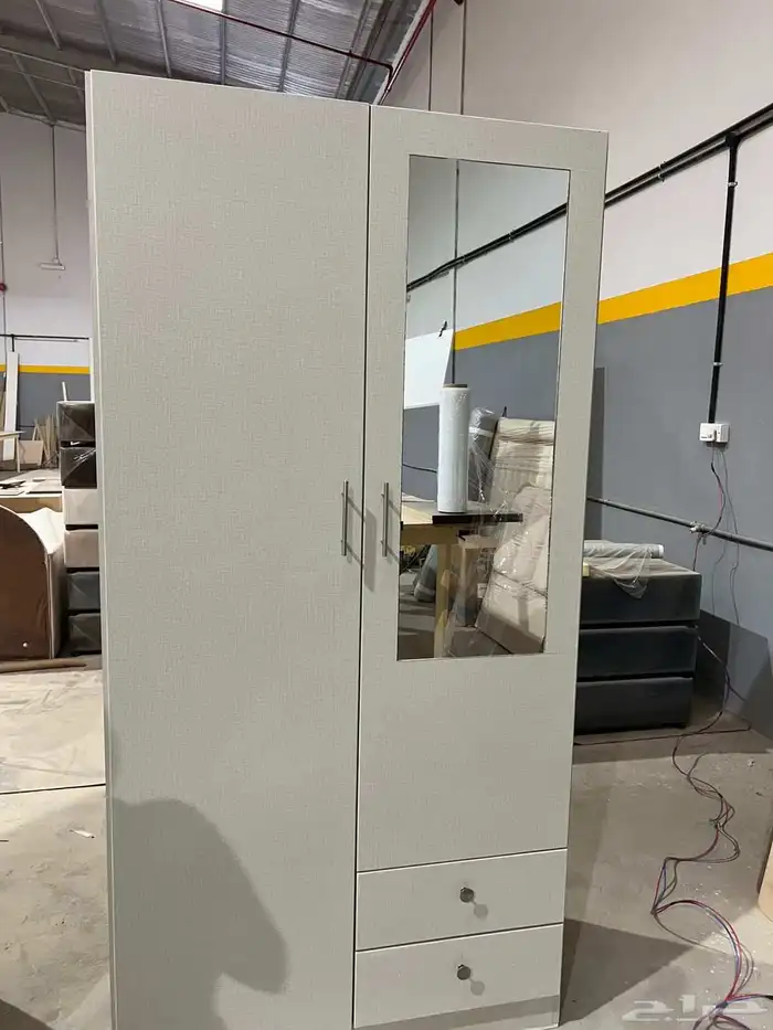 لدينا سراير بطانيات مفارش مخدات دواليب 10