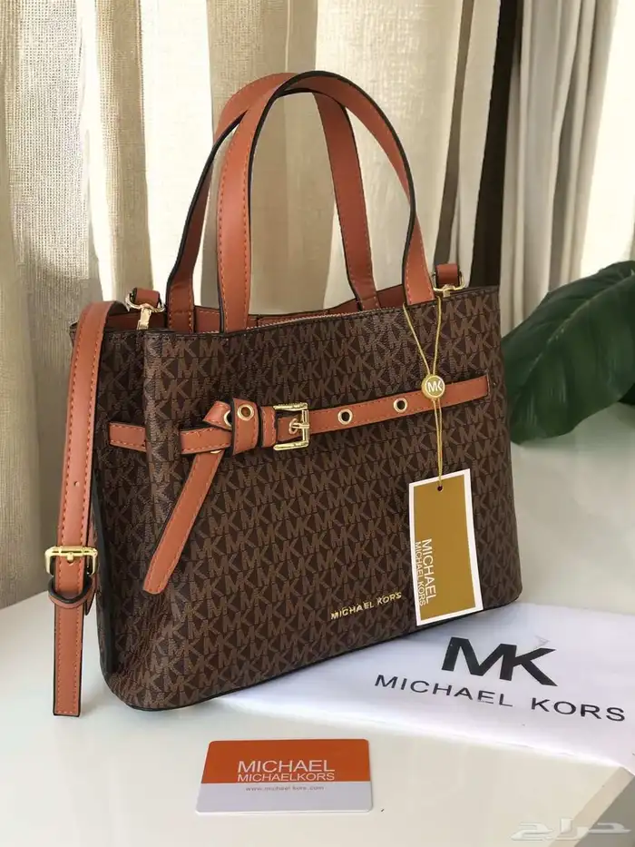 شنط ماركات الهبه جمله وقطاعي وبسعر مناسب 4