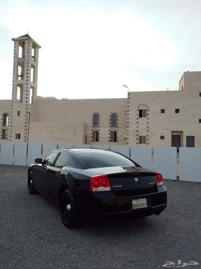 للبيع تشارجر V8 بوليسي اصل 2