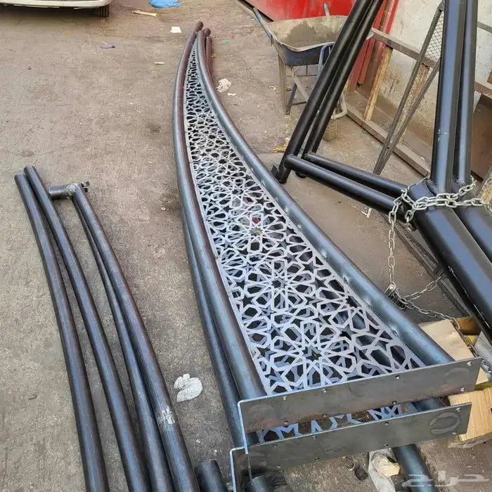 مظلات السيارات  جميع أعمال الحدادة وإلالمنيوم 11