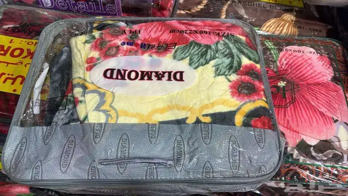 لدينا سراير بطانيات مفارش مخدات دواليب 19