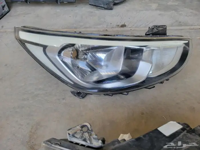 يوجد لدينا شمعات اكسنت اصلي وكاله من مديل 2015الى 2018 2