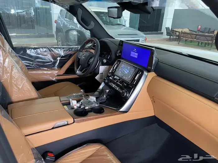لكزس LX 600 BB موديل 2025 عماني بأقل سعر تنافسي 4