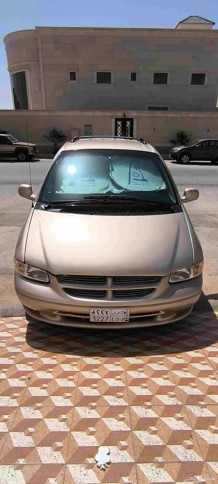 دودج كارافان 0