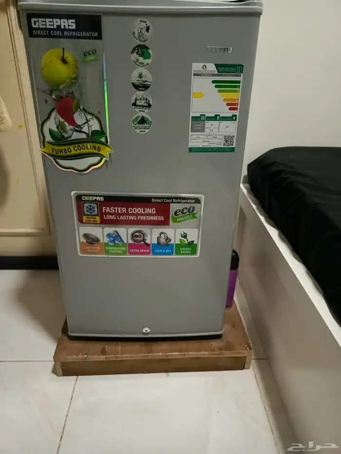 اثاث منزلي مع تلفاز بالطاوله 1