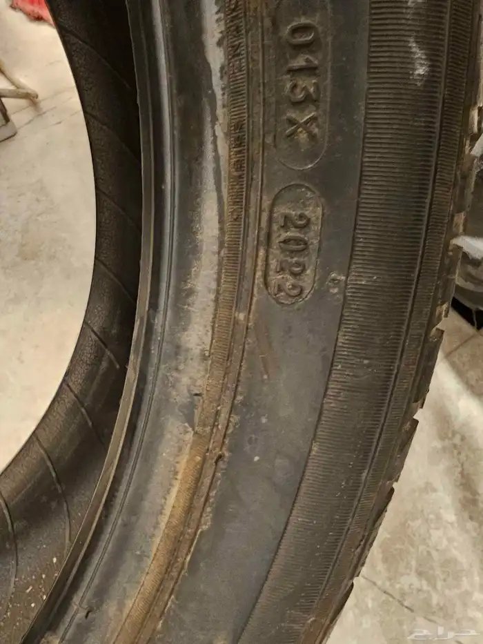 كفر ميشلان شبه جديد 245 45R20 4