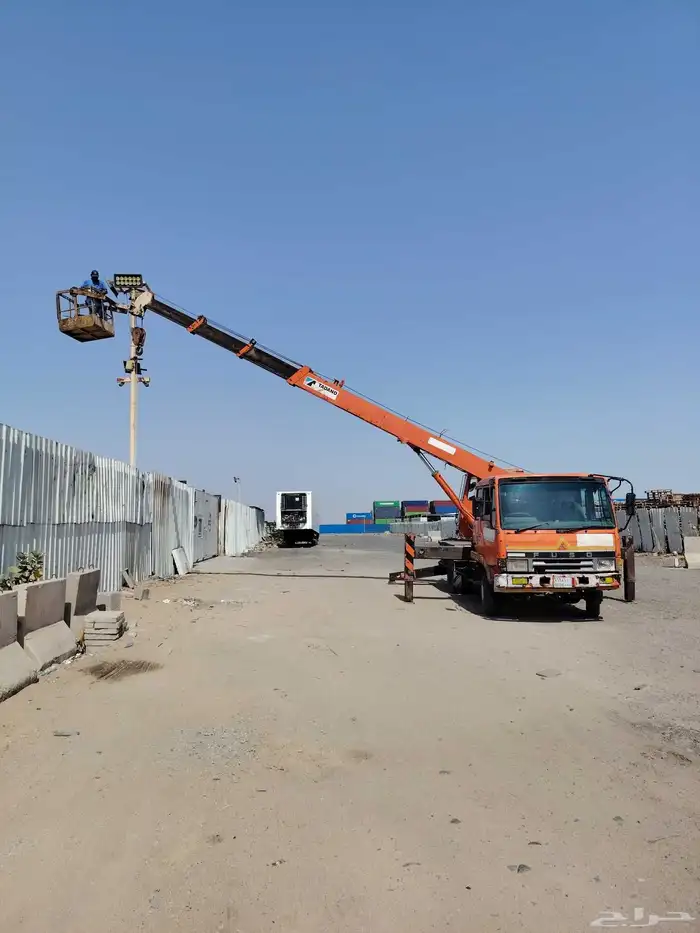 كرين 7 طن ارتفاع 21 متر للإجار 0