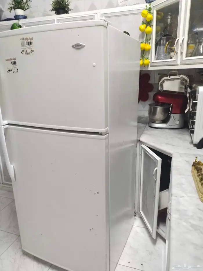 ثلاجه 220كهرباء 0