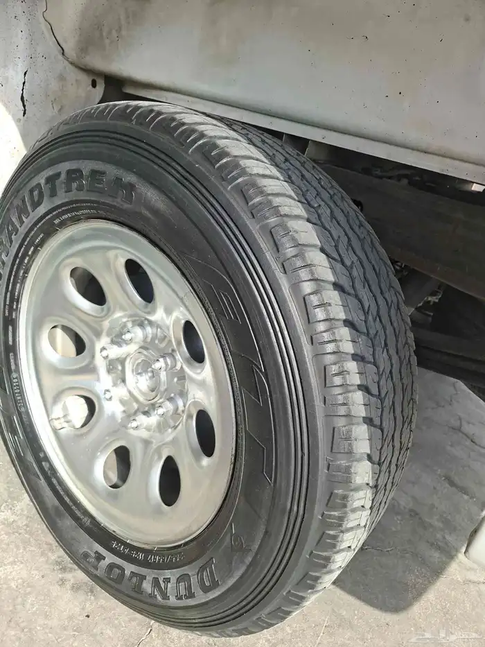 للبيع كفرات والجنوط 0