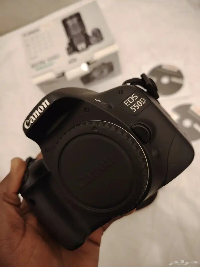 كاميرا كانون 550d نظيفه شبه جديده مع الكرتون 2