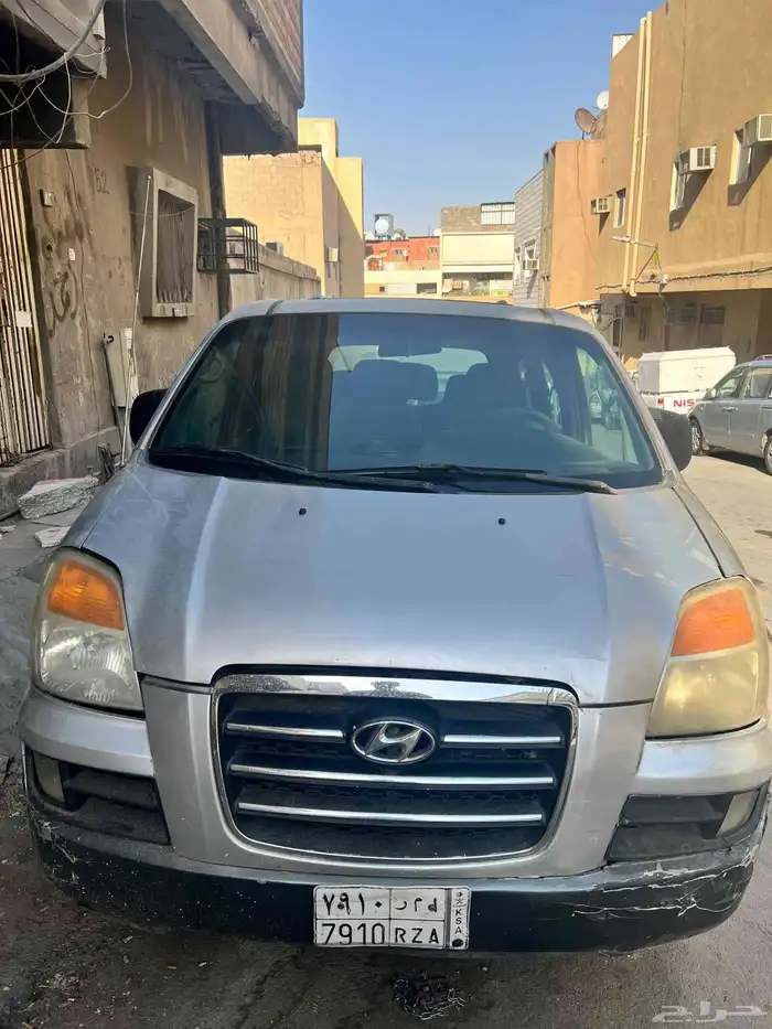 سياره هيونداي H1 موديل 2005 اوتوماتيك 0