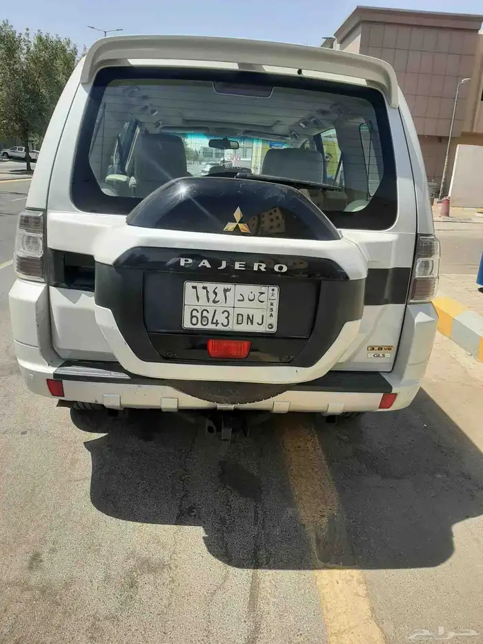 متسوبيشي باجيرو 2016 فل كامل 10