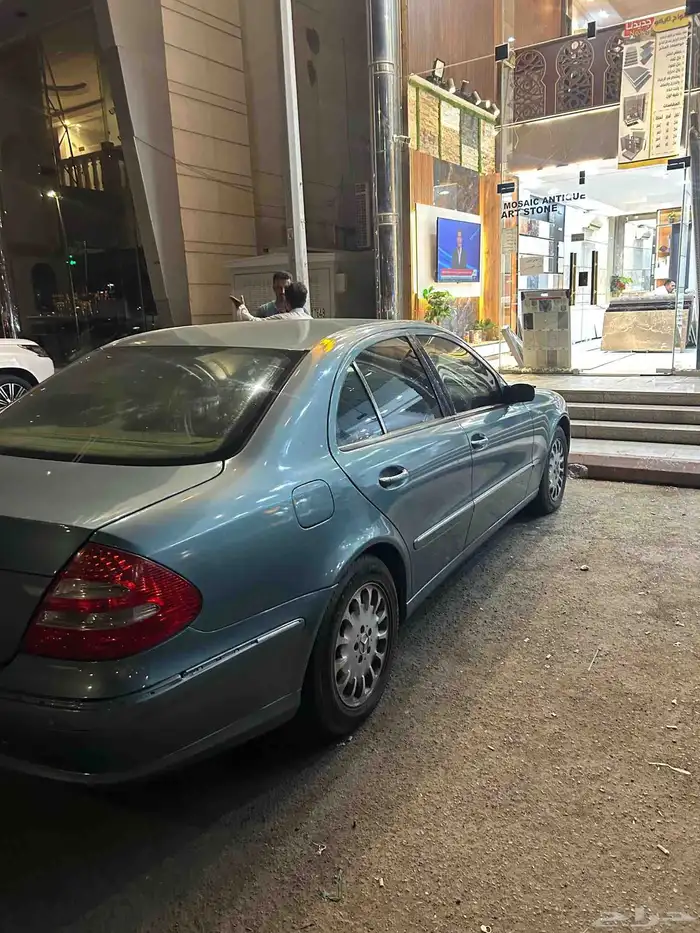 مرسديس E240 2