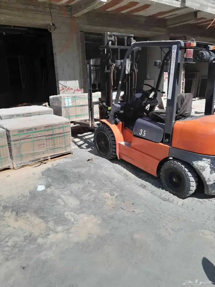 رافعة شوكية فوركلفت للايجار جده 0