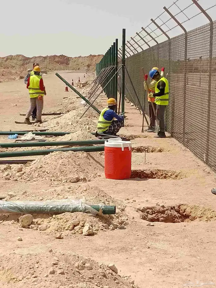 تركيب اسياج شبوك المزارع وغيرها من المواقع 0