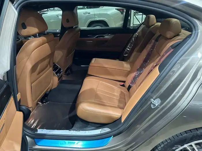 بي أم دبليو Li 730 2018 5