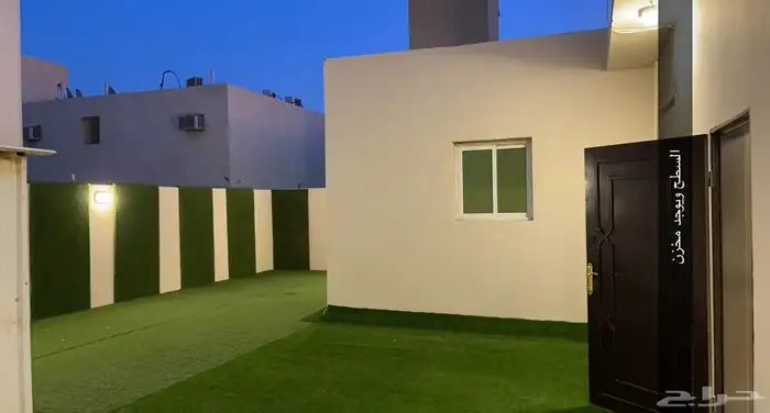 للبيع فيلا دورين درج مفصول في الرياض في حي الحزم 1