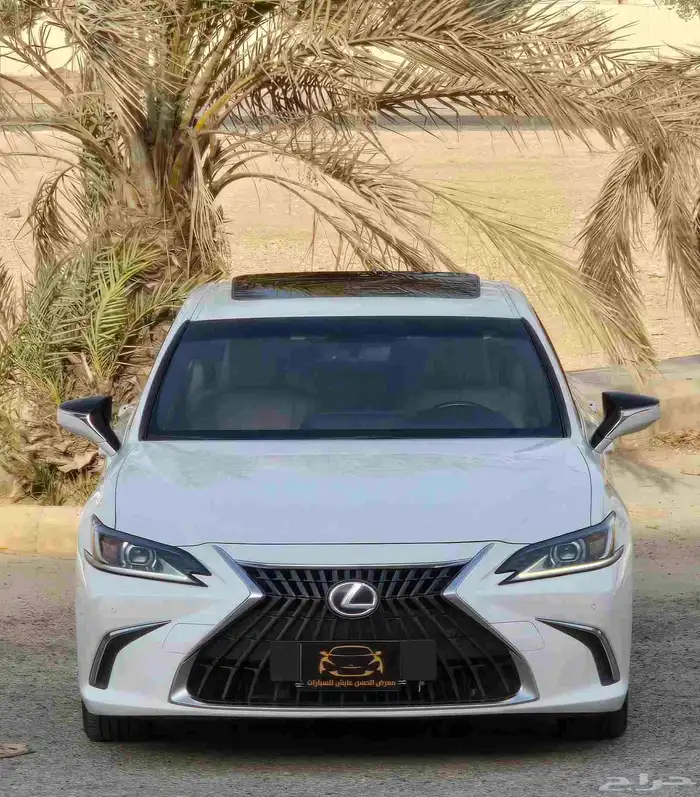 لكزس ES300h 2022 هايبرد 1