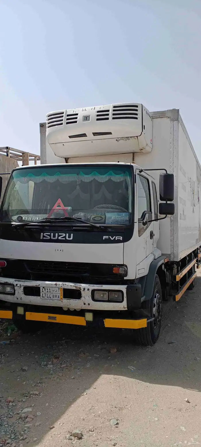 لوري ايسوزو 2008 FVR 1