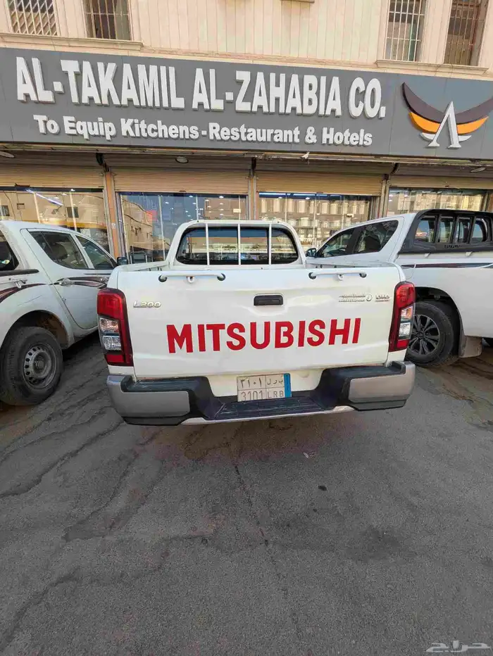 Mitsubishi L200 Diesel Engine 9