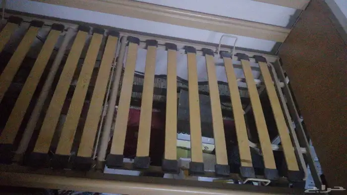 جهاز سرير كهربائي للبيع بحاله ممتازه والصامل يتصل 1