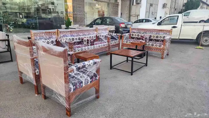 كراسي حديد كراسي خشب طاولة جلسات الخارجية 1