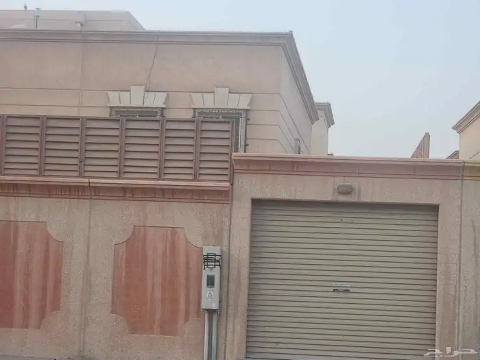 فيلا للبيع بحي الشاطي الغربي بالدمام 0
