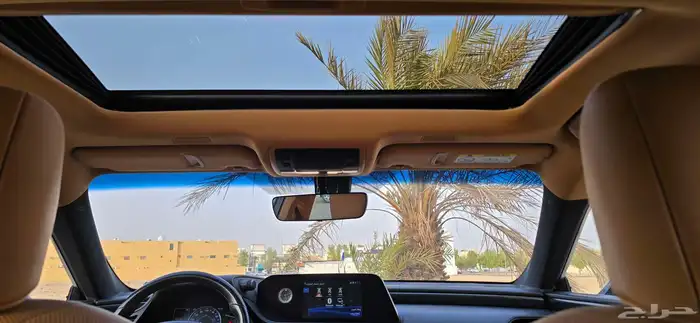 لكزس ES300h 2022 هايبرد 24