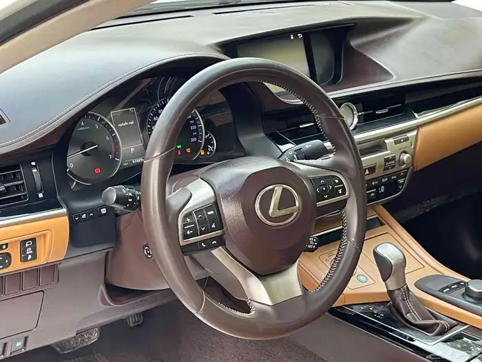لكزس ES350 2018 فل سعودي 27