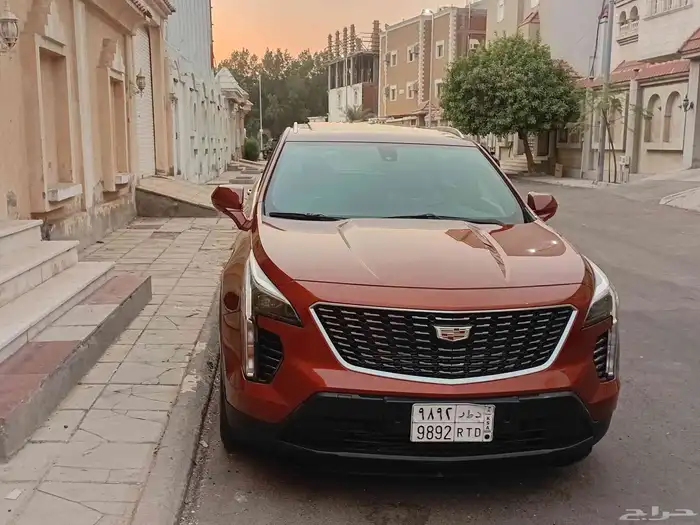 كاديلاك xt4 2019 7