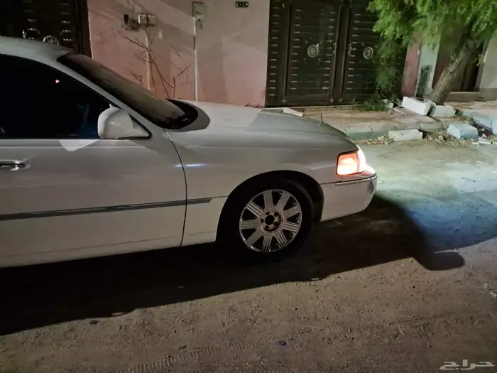 لنكون تاون كار للبيع لارج 2003 فل كامل 3