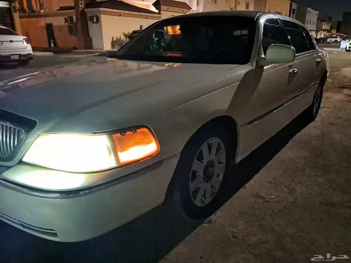 لنكون تاون كار للبيع لارج 2003 فل كامل 1