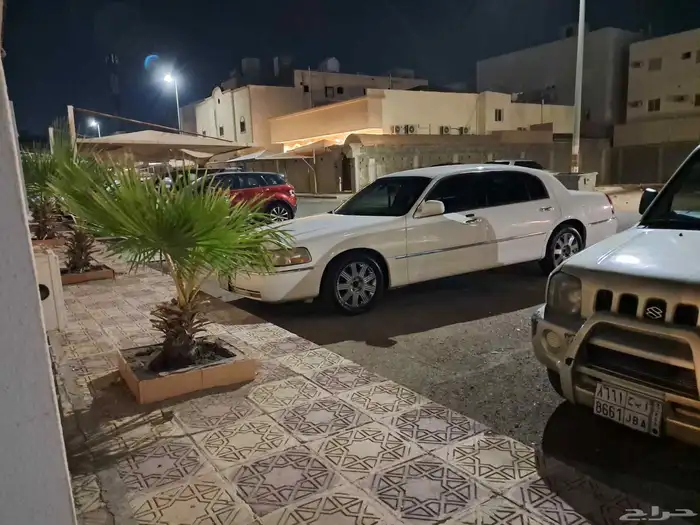 لنكون تاون كار للبيع لارج 2003 فل كامل 0