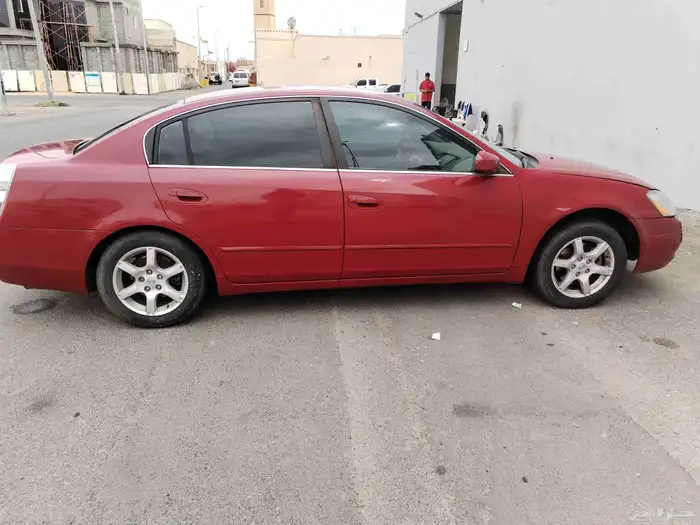 نيسان التيما 4 سلندر للبيع 4