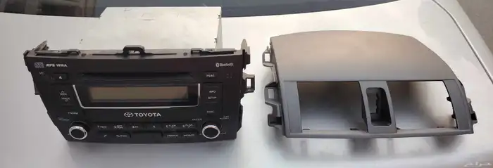 مسجلة الوكالة تويوتا كورولا من 2008 إلى 2013 1