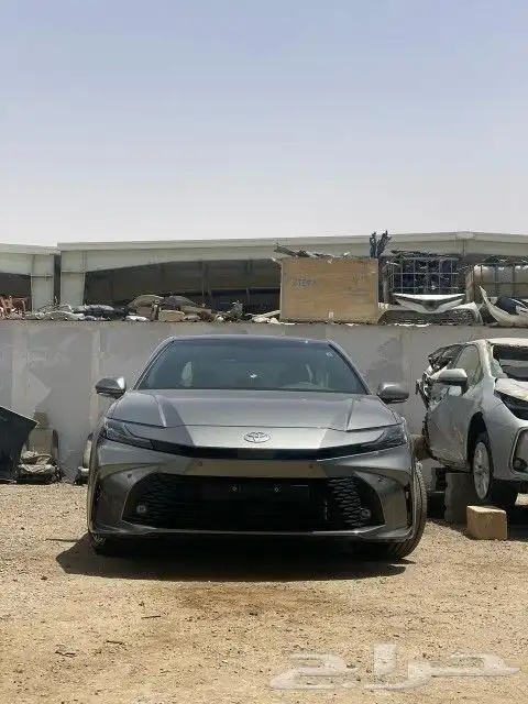قطع غيار تشليح تويوتا كامري 2025 4