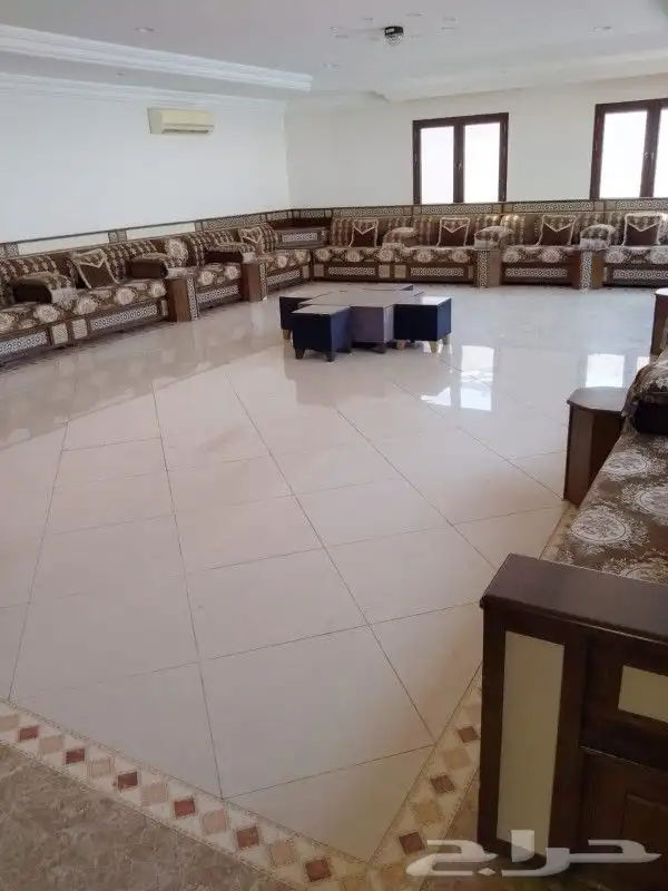 استراحة الشرق قسمين 2