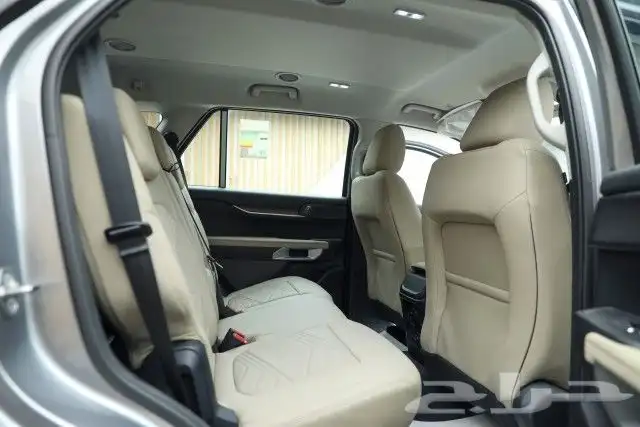 Ford Everest XLS 2025 5