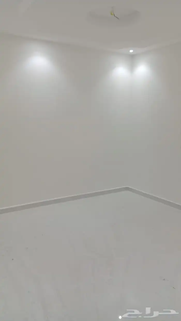 شقه اماميه عباره عن اربع غرف وثلاث دورات مياه 2