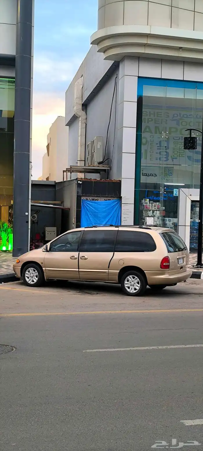 دودج كارافان 3