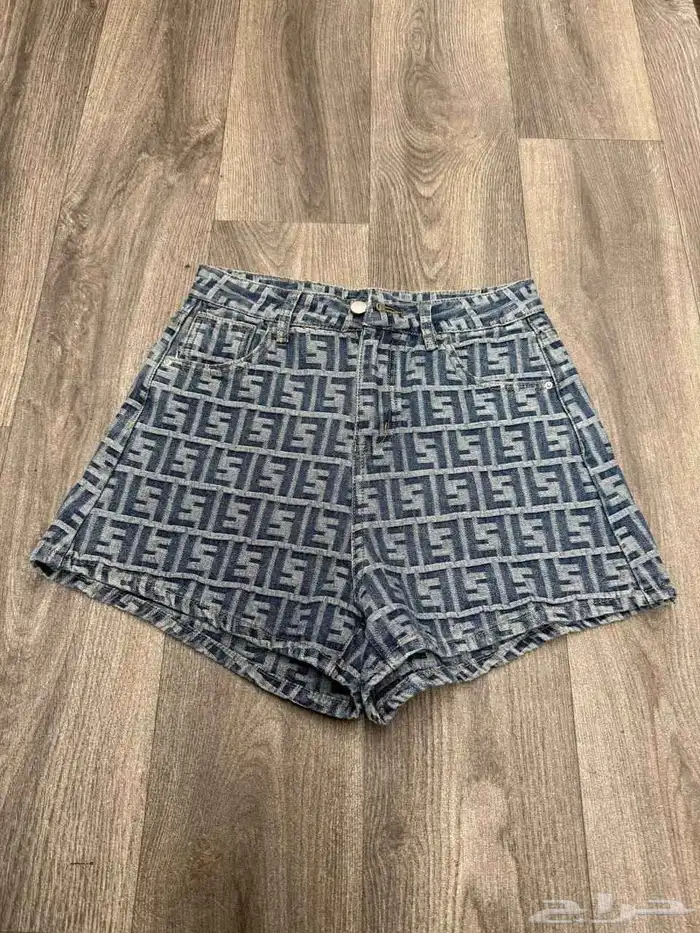 عطورت ومكياج واكسسوارات وملابس وشنط 15