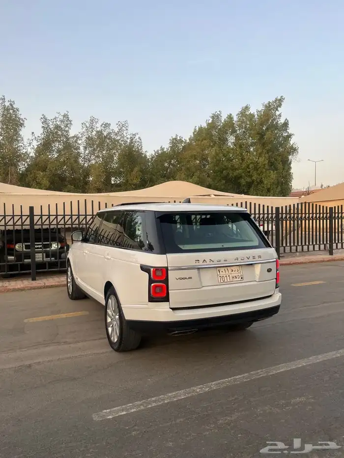 رنج روفر فوج لارج ( L ) 2020 ( بحالة ممتازة ) 8