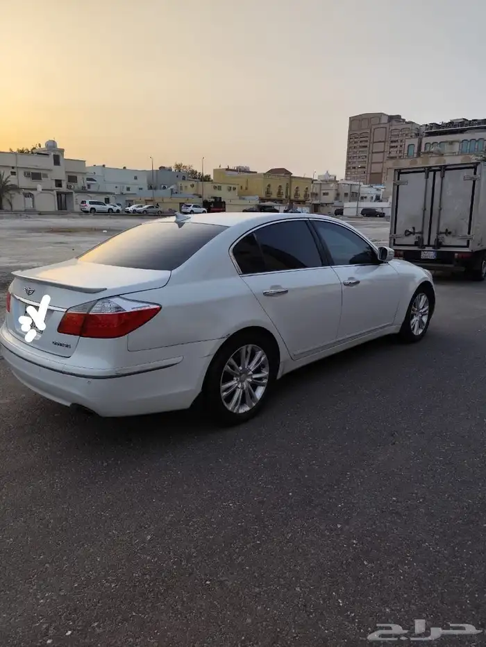 جنسس 2011 نظيف full option 5