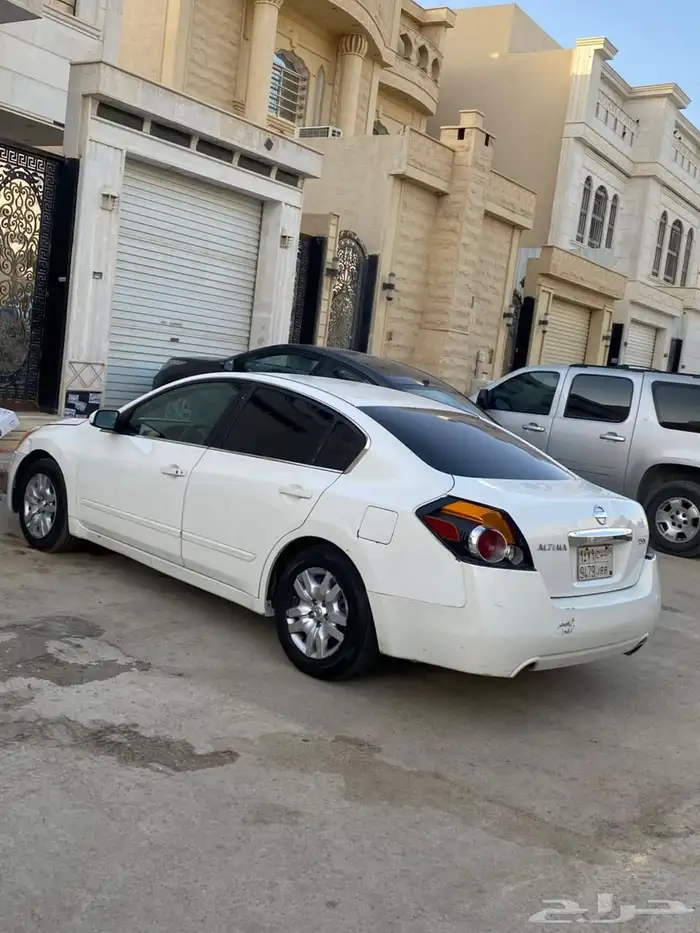 التيماء نيسان بدي وكاله في صدمه يمين قدام خفيفه 1