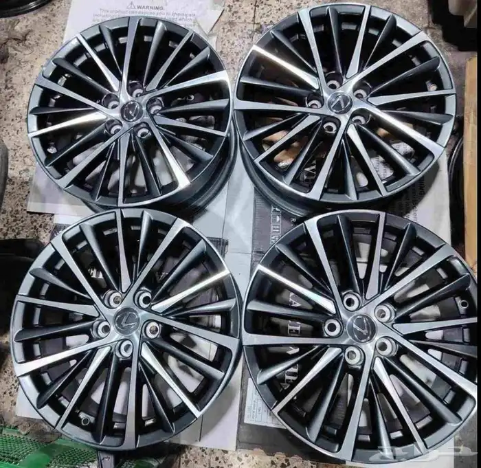 جنوط لكزس ES350 2025 مقاس 18 اصليه اصفار 0