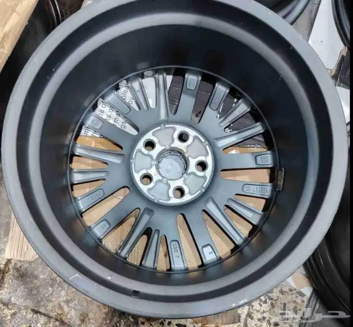 جنوط لكزس ES350 2025 مقاس 18 اصليه اصفار 5