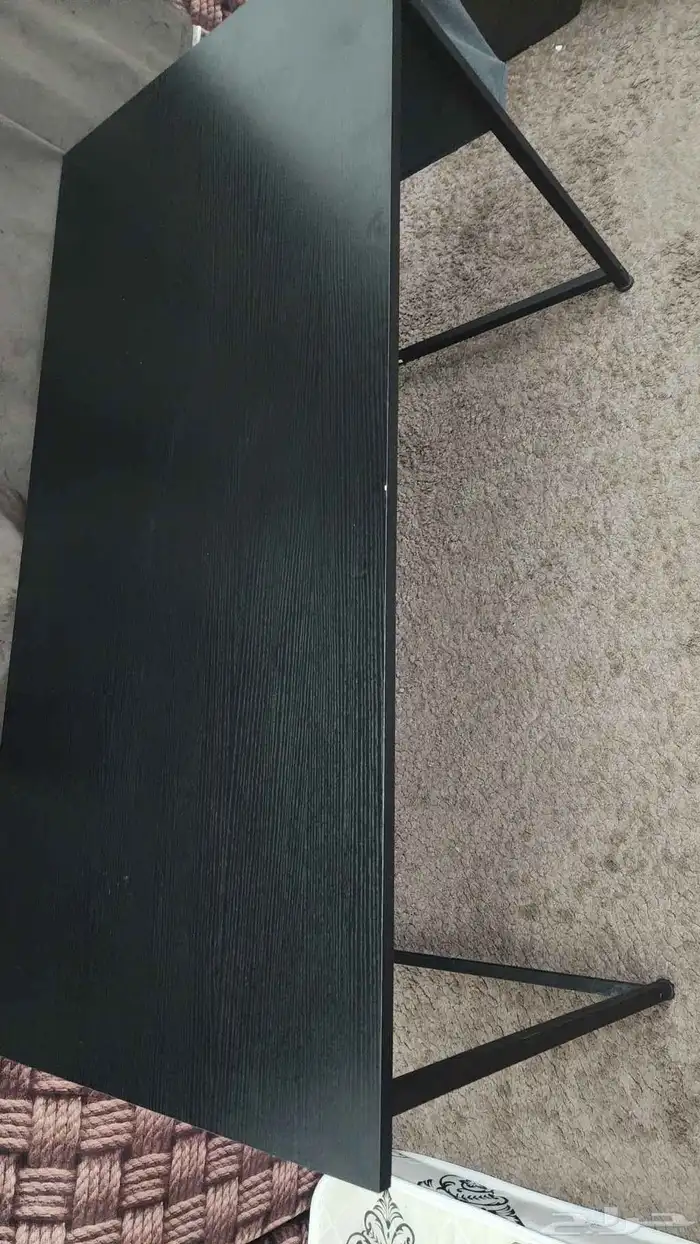 كرسي وطاوله نظيف مافيه شي السوم يبدأ من 250 ا 2