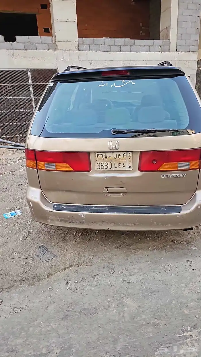 هوندا اوديسي للبيع او تشليح مكينه جربكس سليمه شغال السياره 2